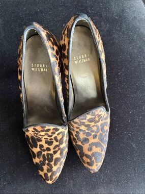 Stuart Weitzman Leopard-Print Pointed Pumps in Brown and Black 7.5